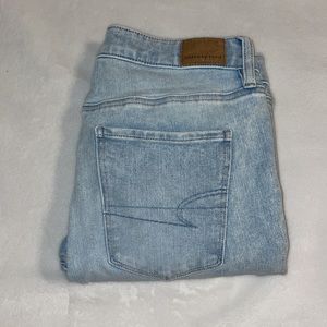 Super Hi Rise distressed AE Jegging